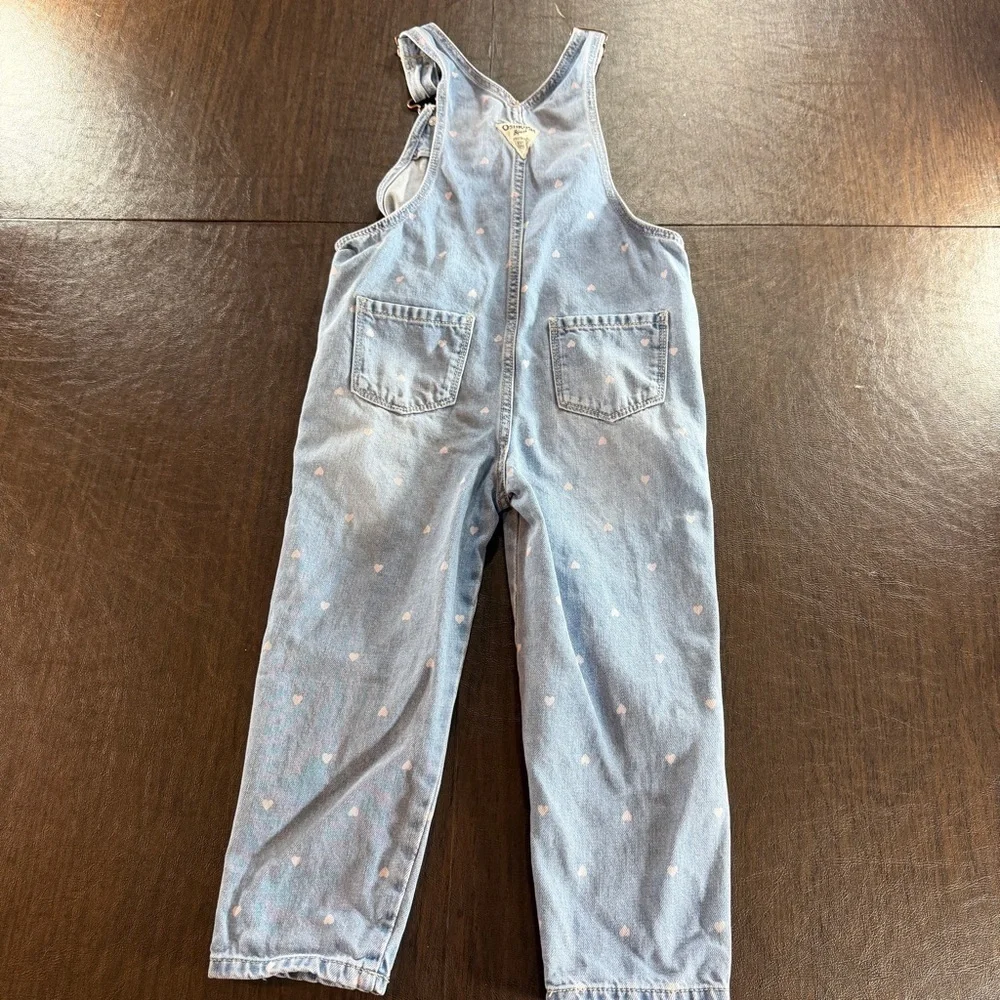 OshKosh B'Gosh Vestbak Girl's Light Blue Denim Overalls Heart Pattern Sz 4T